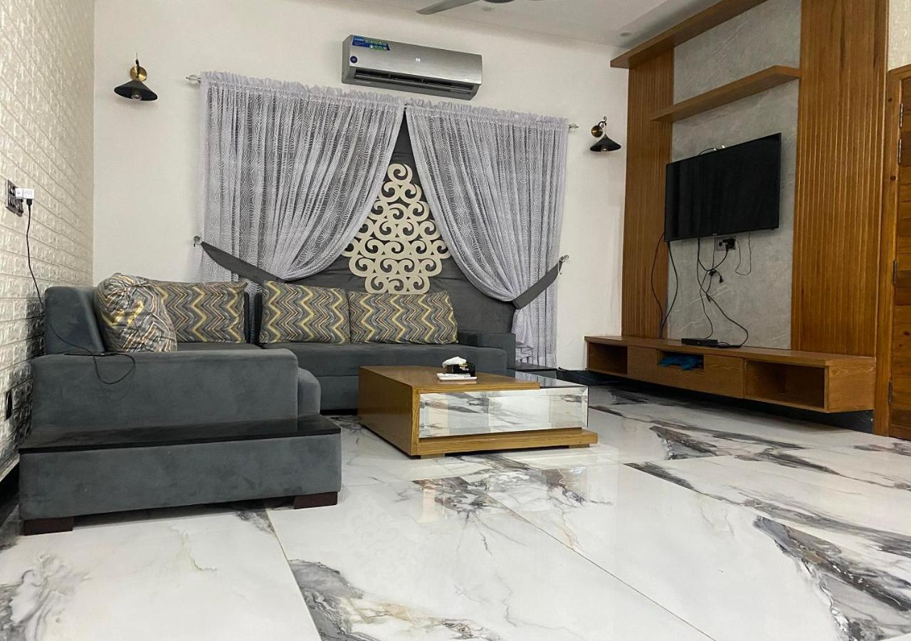 Burj Al Bahria Town Luxury Suites Λαχόρη Εξωτερικό φωτογραφία