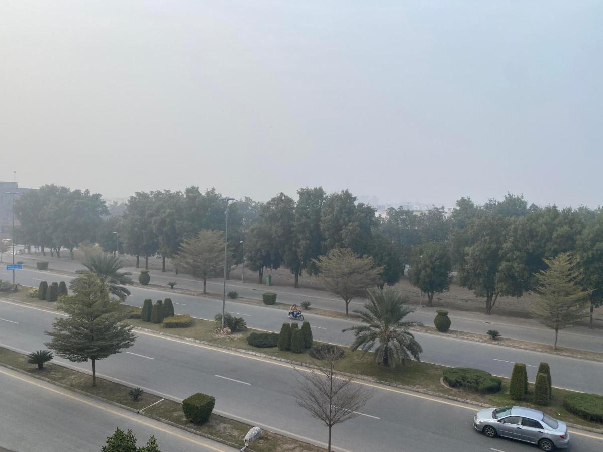 Burj Al Bahria Town Luxury Suites Λαχόρη Εξωτερικό φωτογραφία